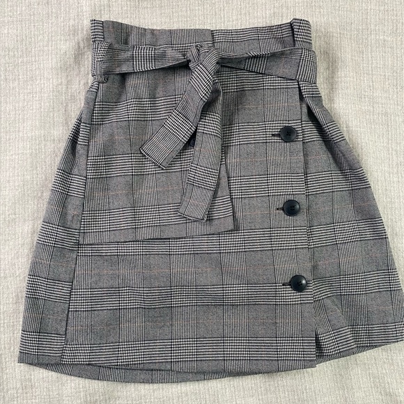 Zara Plaid Miniskirt, Size XS 💖 - Picture 1 of 9